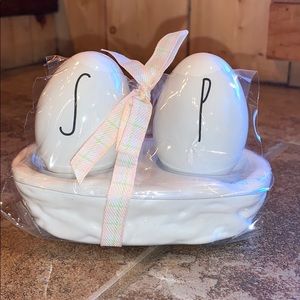 Rae Dunn Egg Shaped Salt & Pepper Shakers